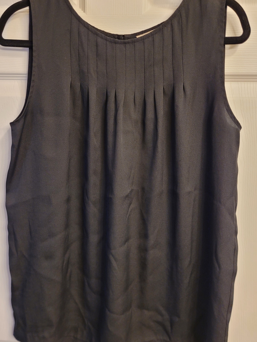 Loft Sleeveless Black Pleated Front Women's Top Sz. Med.